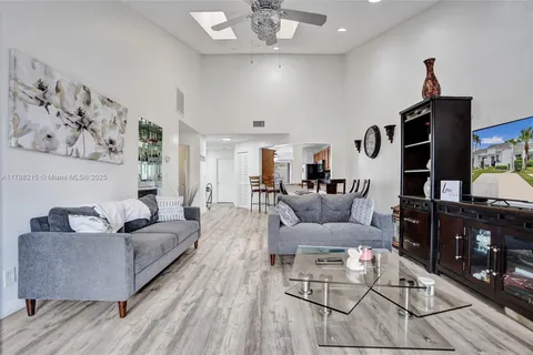 236 Par Dr, Royal Palm Beach FL 33411