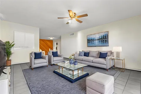 1205 Mariposa Ave # 413, Coral Gables FL 33146
