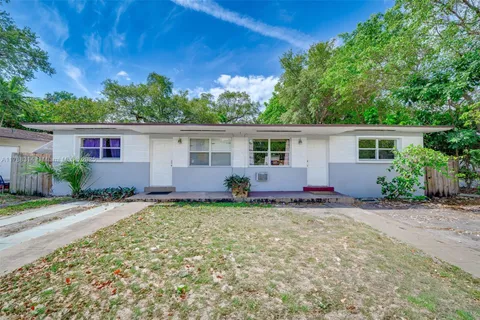 1350 NE 149th St, Miami FL 33161