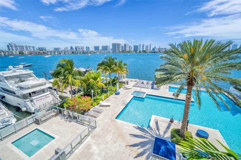 17111 Biscayne Blvd # 309, North Miami Beach FL 33160