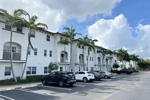 8850 NW 97th Ave # 103, Doral FL 33178