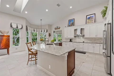 10605 Indian Trl, Cooper City FL 33328