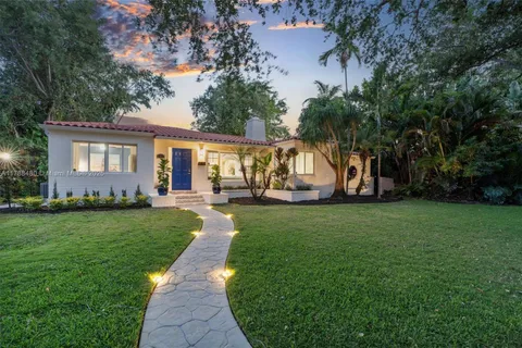 558 NE 94th St, Miami Shores FL 33138