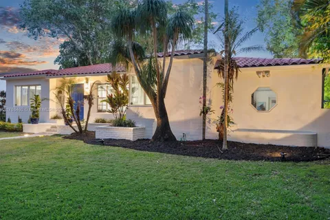 558 NE 94th St, Miami Shores FL 33138