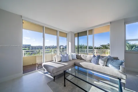 19501 W Country Club Dr # 409, Aventura FL 33180