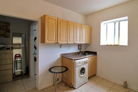 1021 NW 3rd St # 201, Miami FL 33128