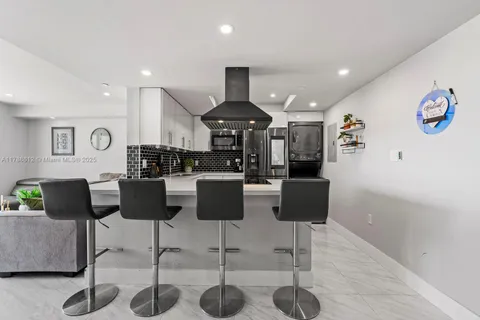 911 E Ponce De Leon Blvd # 1601, Coral Gables FL 33134