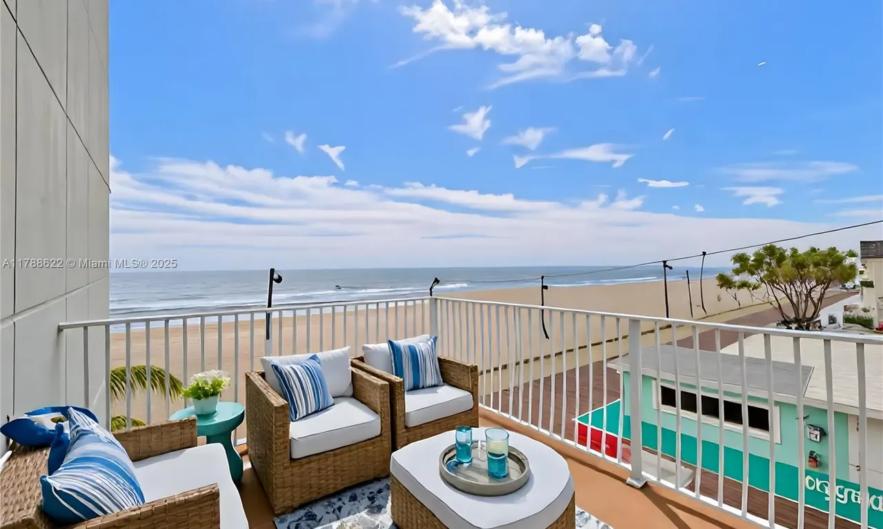 300 Oregon St # 201, Hollywood FL 33019