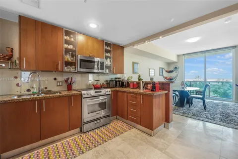 1945 S Ocean Dr # 401, Hallandale Beach FL 33009
