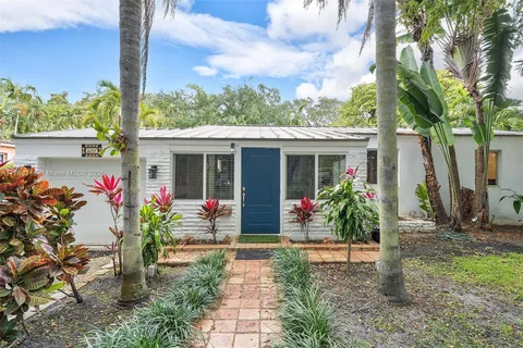 1055 NE 120th St, Biscayne Park FL 33161