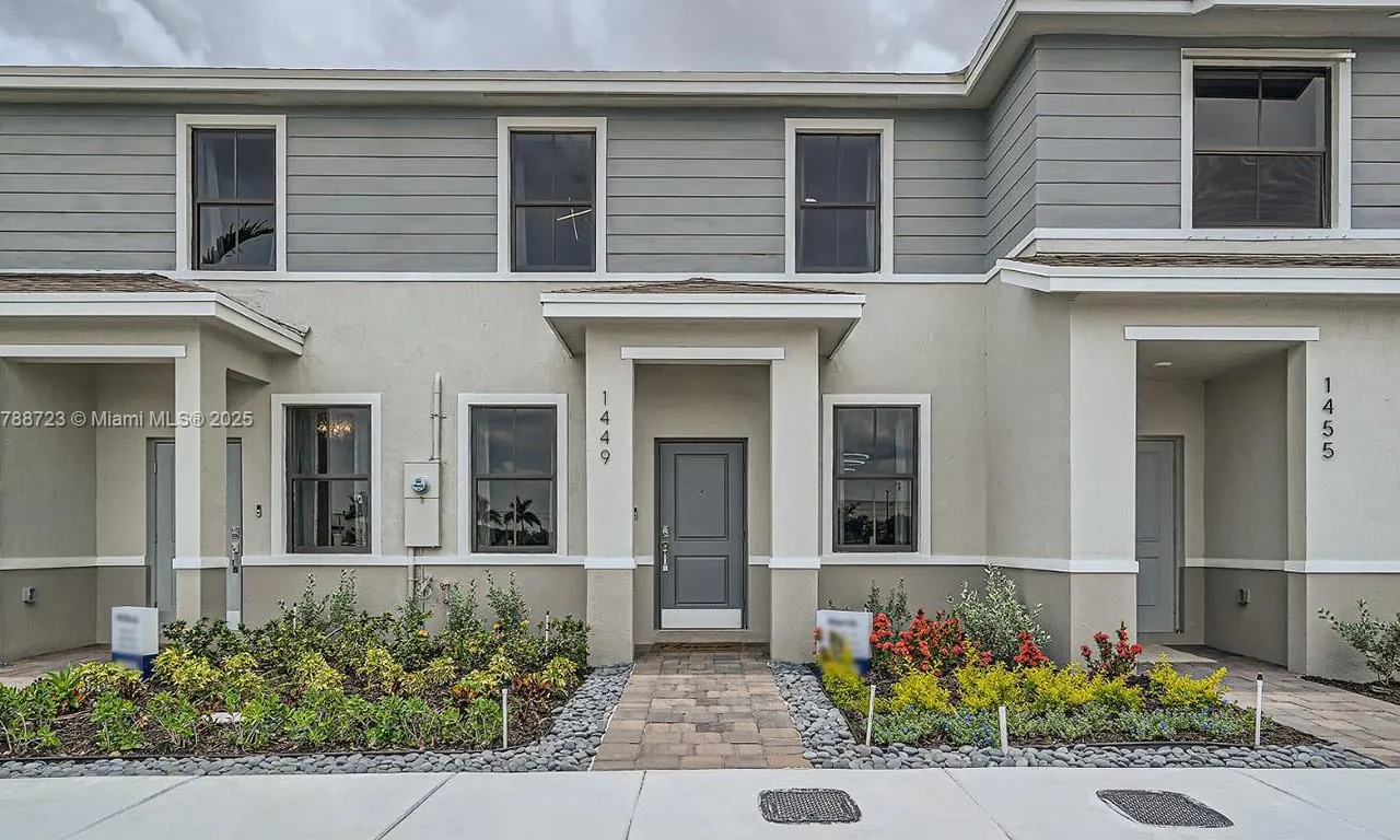 1472 NE 3rd Avenue, Florida City FL 33034