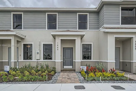 1472 NE 3rd Avenue, Florida City FL 33034
