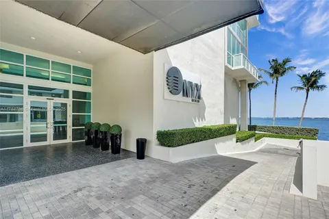 665 NE 25th St # 905, Miami FL 33137