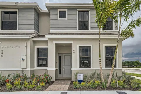 1326 NE 3rd Avenue, Florida City FL 33034