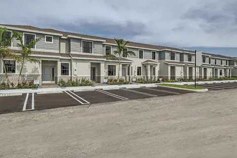 1424 NE 3rd Avenue, Florida City FL 33034