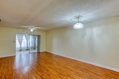 1005 Country Club Dr # 408, Margate FL 33063