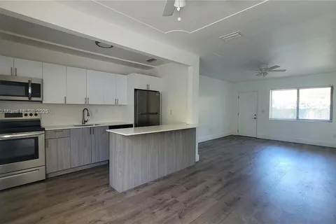 2150 SW 26th St # 1, Miami FL 33133
