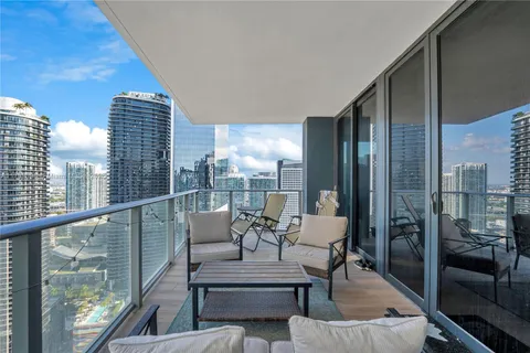 1010 Brickell Ave # 4111, Miami FL 33131