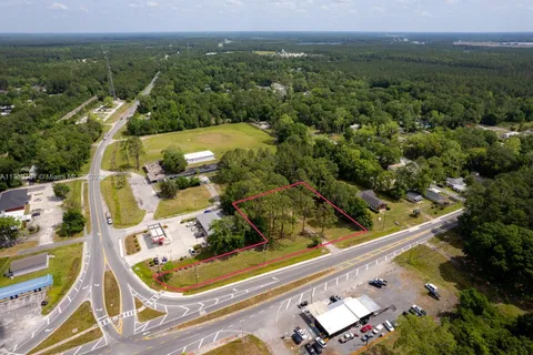 429 US HIGHWAY 90 E, Other City - In The State Of Florida FL 32234