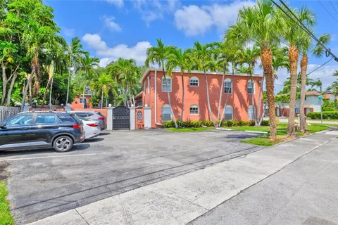 1405 Miami Rd # 5, Fort Lauderdale FL 33316