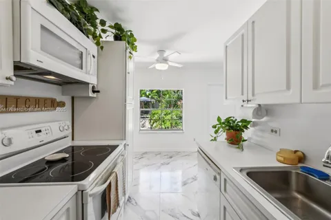 1405 Miami Rd # 5, Fort Lauderdale FL 33316