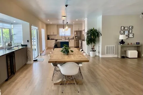 17020 SW 87th Ave, Palmetto Bay FL 33157