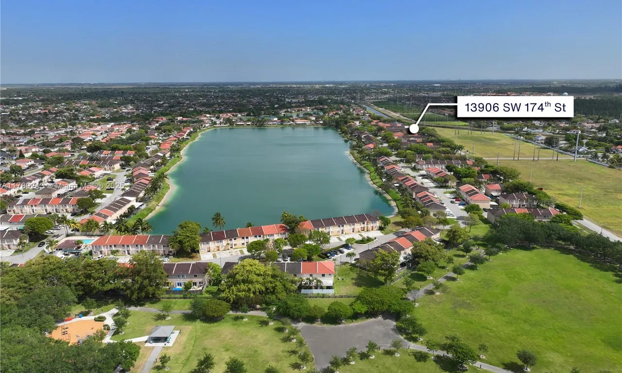 13906 SW 174th St, Miami FL 33177
