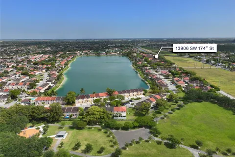 13906 SW 174th St, Miami FL 33177