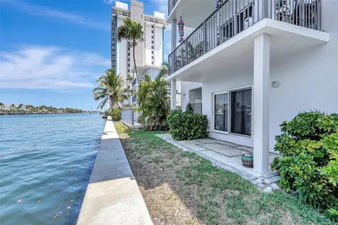 2200 S Ocean Dr # N116, Hollywood FL 33019