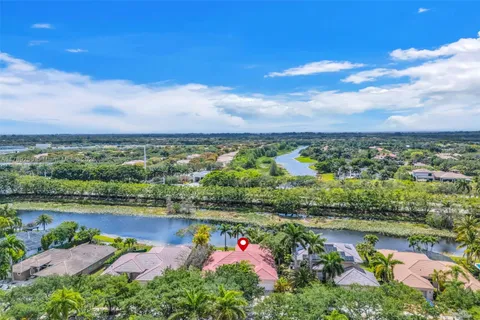 3739 Oak Ridge Cir, Weston FL 33331