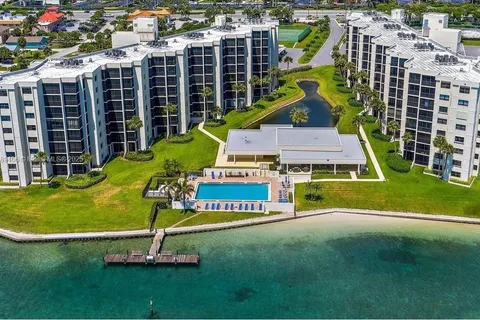 19800 Sandpointe Bay Dr # 506, Tequesta FL 33469