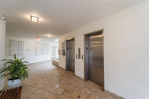 19800 Sandpointe Bay Dr # 506, Tequesta FL 33469
