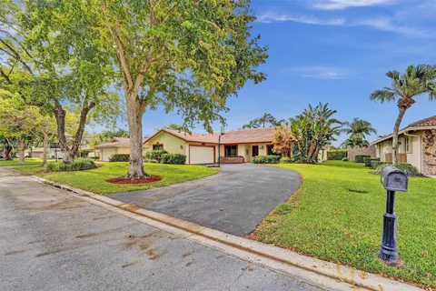 9780 NW 5th Ct, Coral Springs FL 33071