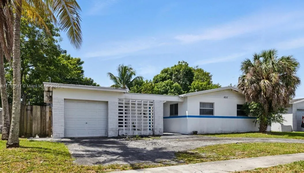 4210 NW 23rd St, Lauderhill FL 33313