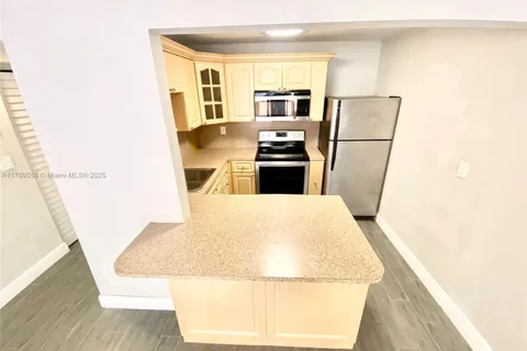 10400 SW 108th Ave # A315, Miami FL 33176