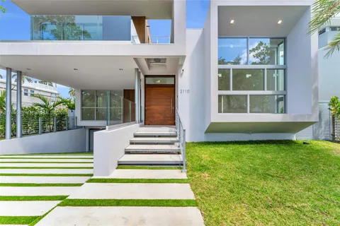2110 S Miami Ave, Miami FL 33129