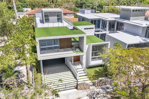 2110 S Miami Ave, Miami FL 33129