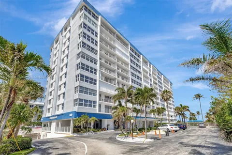800 SE 20th Ave # 303, Deerfield Beach FL 33441