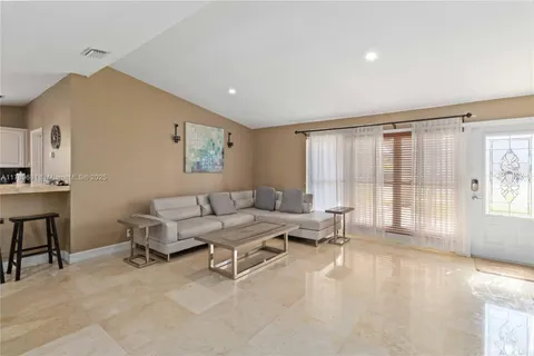2543 Marathon Ln, Fort Lauderdale FL 33312