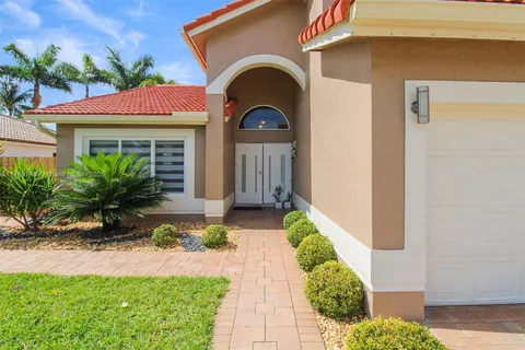 15462 SW 147th St, Miami FL 33196