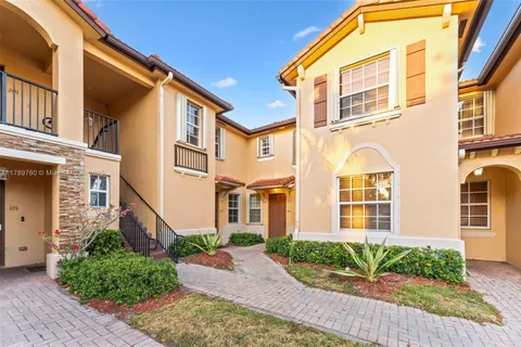 3390 NE NE 13TH CIR DR # 103-19, Homestead FL 33033