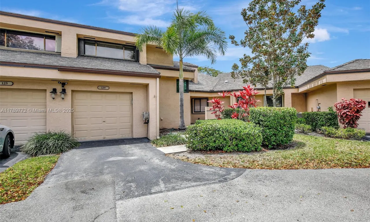 129 Chelsea Ln, Plantation FL 33324