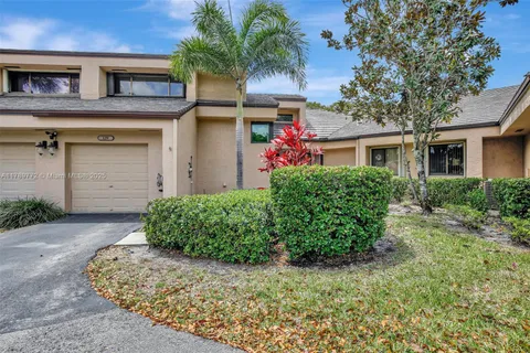 129 Chelsea Ln, Plantation FL 33324