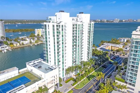 7928 East Dr # 708, North Bay Village FL 33141
