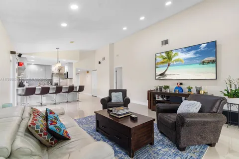 371 Fairway Cir # 56, Weston FL 33326