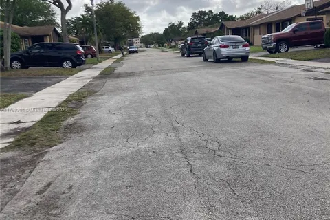 9531 W Heather Ln, Miramar FL 33025