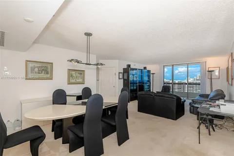 3530 Mystic Pointe Dr, Aventura FL 33180