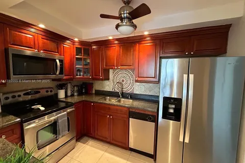 1421 S Ocean Blvd # 208, Pompano Beach FL 33062