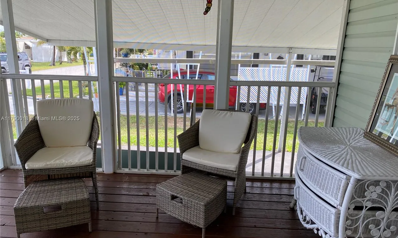 8400 SW 21st St # 8400, Davie FL 33324