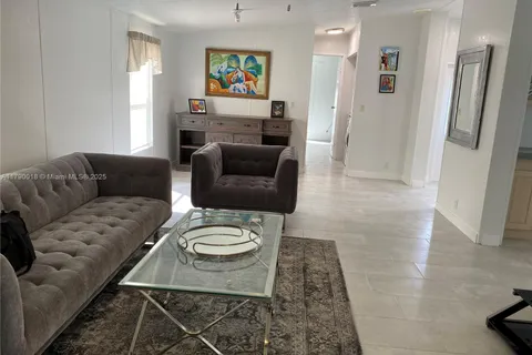 8400 SW 21st St # 8400, Davie FL 33324